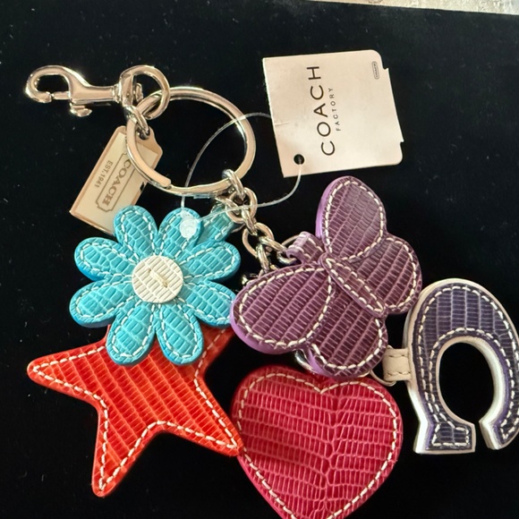 RARE FIND! NEW COLLECTORS COACH 5 LEATHER CHARMS Key Chain /FOB -Y2K - Picture 2 of 2